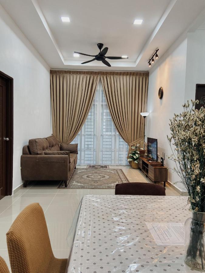 De Jara Guesthouse Dungun For Malay Εξωτερικό φωτογραφία