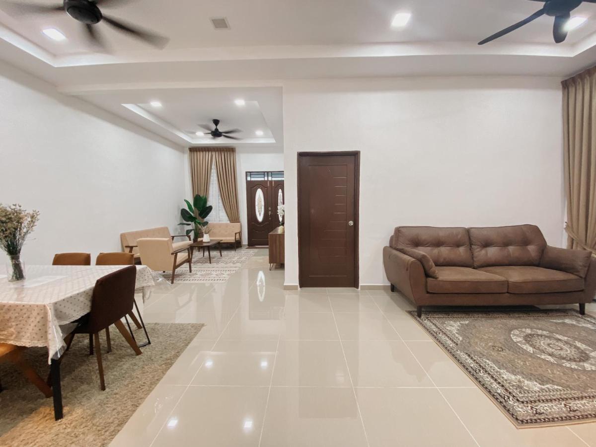 De Jara Guesthouse Dungun For Malay Εξωτερικό φωτογραφία