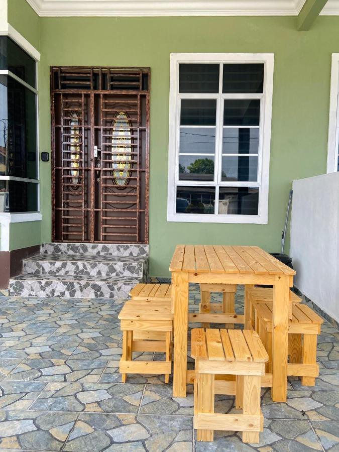 De Jara Guesthouse Dungun For Malay Εξωτερικό φωτογραφία